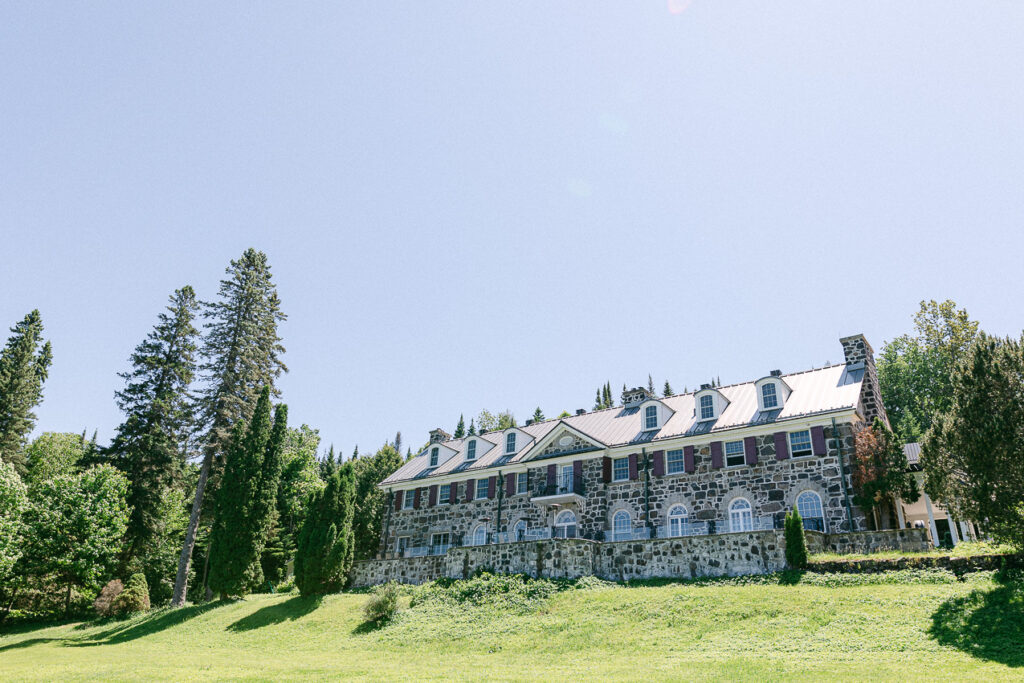 Un mariage dans les Laurentides, le Manoir Davis.