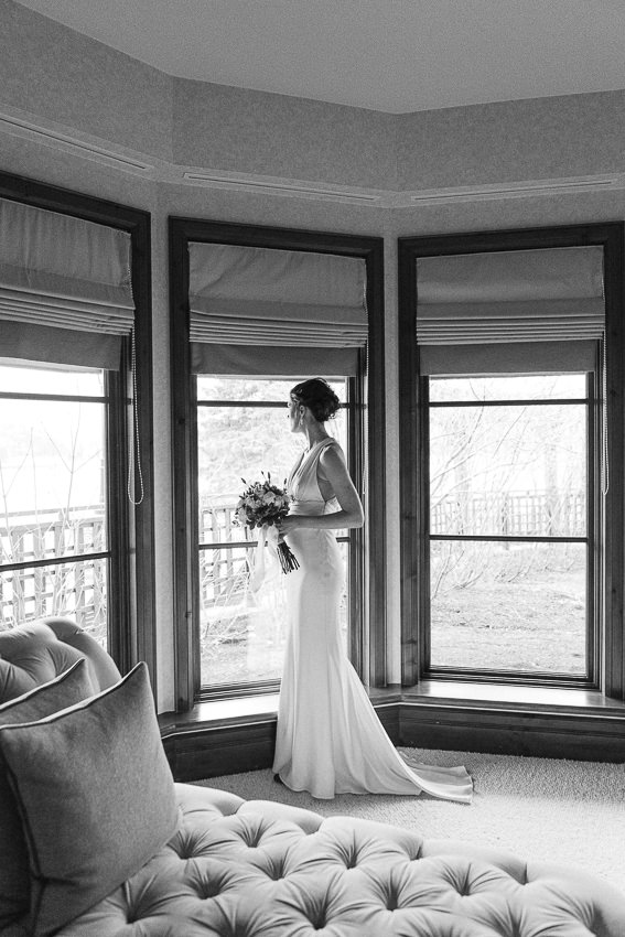 La mariée dans sa chambre. Un mariage dans les Laurentides, Hôtel Quintessence.