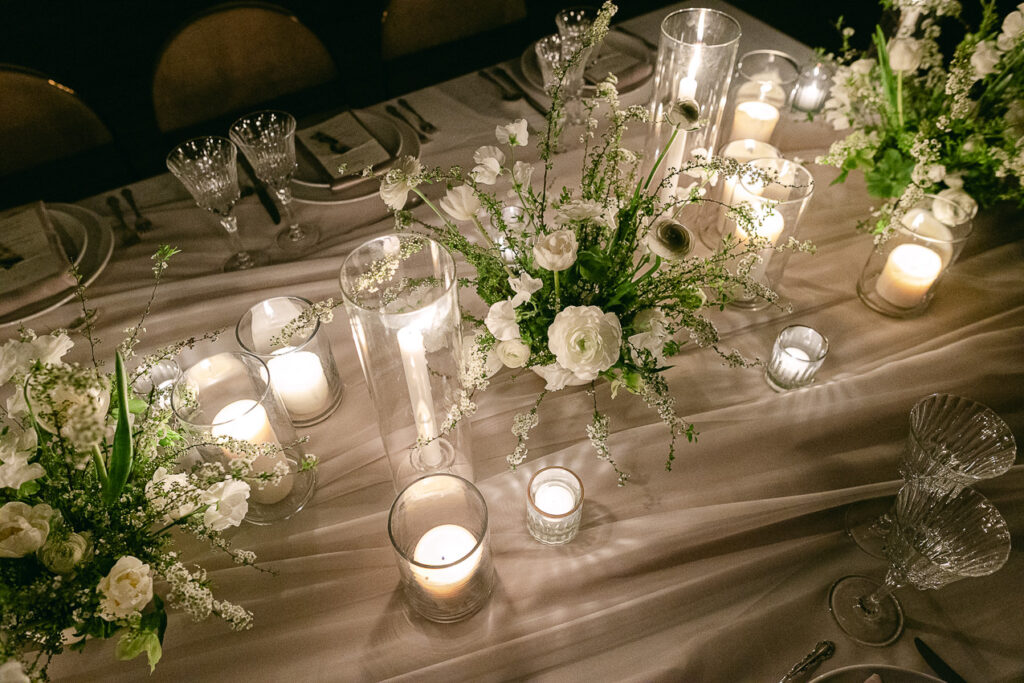 Un décor romantique et élégant, par la wedding planner à Montréal Agence Auréa.